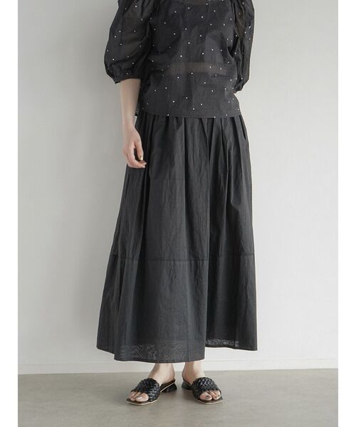 FIKA.(フィーカ)の「Cotton gathered skirt(スカート・レディース・アイボリー/ブラック・MEDIUM)」の2枚目の写真