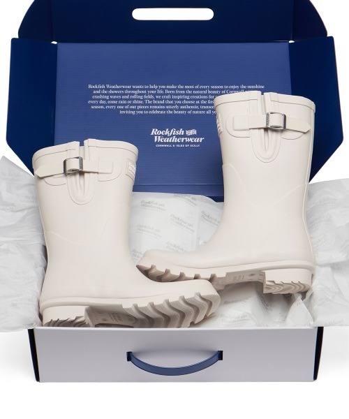 ROCKFISH WEATHERWEAR（ロックフィッシュウェザーウェア）の「ORIGINAL MATT SHORT RAINBOOTS（レインシューズ・レディース・ベージュ/ブラック/イエロー/ブラウン/バーガンディー/アイボリー/ピンク/グレー・24.0cm/23.0cm/25.0cm/24.5cm/23.5cm）」の11枚目の写真