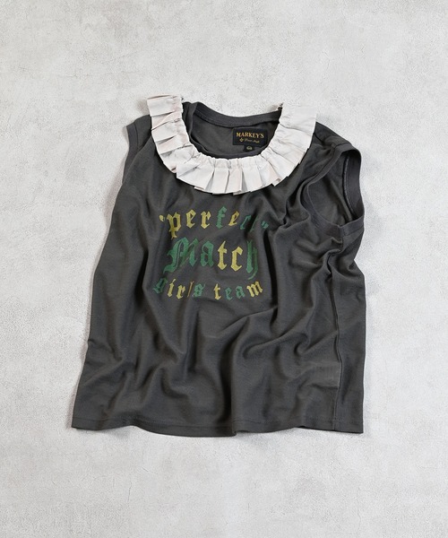 MARKEY'S（マーキーズ）の「梨地プリーツカラータンクトップ（タンクトップ・キッズ・オフホワイト/イエロー/チャコール・90/100/110/120/130/140/150）」の3枚目の写真