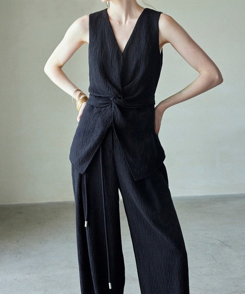SUWDEE(スーディー)の「sleeveless tops pants set up(セットアップ・レディース・アイボリー/ブラック・FREE)」の5枚目の写真