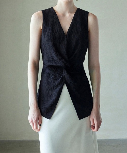 SUWDEE(スーディー)の「sleeveless tops pants set up(セットアップ・レディース・アイボリー/ブラック・FREE)」の6枚目の写真