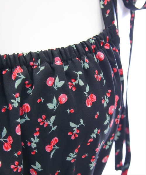 clear（クリア）の「【低身長サイズ有】肩リボン花柄キャミワンピース[大人フェミニン スタイルアップ]（ワンピース・レディース・ホワイト系その他/ブラック系その他・F/XS）」の9枚目の写真