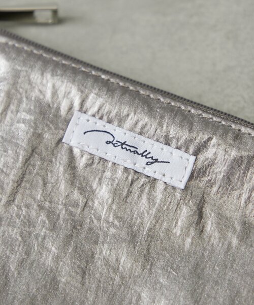 BIRTHDAY BAR（バースデイバー）の「メタリックティッシュポーチ（ポーチ・レディース・シルバー/ゴールド/ブラック・0）」の8枚目の写真