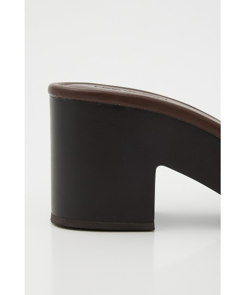 LAGUA GEM(ラグアジェム)の「THICK BELTED サンダル(サンダル・レディース・ブラウン/ブラック・SMALL/MEDIUM/LARGE)」の12枚目の写真