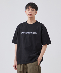 DISCUS（ディスカス）の「【DISCUS/ディスカス】別注 ロゴ プリントTシャツ（Tシャツ/カットソー・メンズ）」