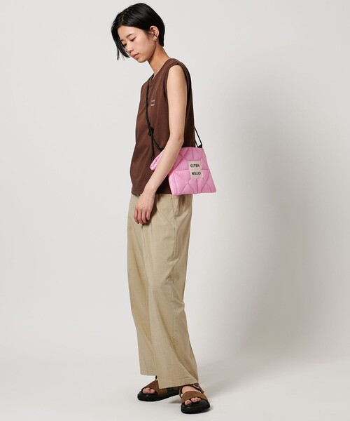 CITEN（シテン）の「【WEB限定】＜CITEN＞CITENパデッドサコッシュカラバリ（ショルダーバッグ・レディース・パープル/オレンジ/イエロー/ピンク/レッド/ホワイト/コバルトブルー/ケリーグリーン・FREE）」の11枚目の写真