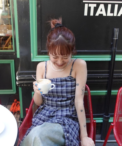 TEEN BOOP（ティーンブープ）の「チェックギャザーキャミ（シャツ/ブラウス・レディース・ネイビー/レッド・FREE）」の2枚目の写真