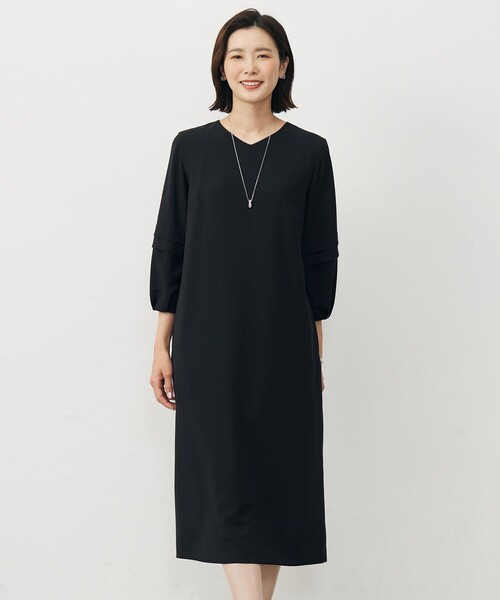 J.PRESS(ジェイプレス)の「【洗える・吸水速乾・接触冷感・セットアップ対応】Light ジョーゼット ワンピース(ワンピース・レディース・ネイビー系/ベージュ系/ブラック系・9/11)」の1枚目の写真