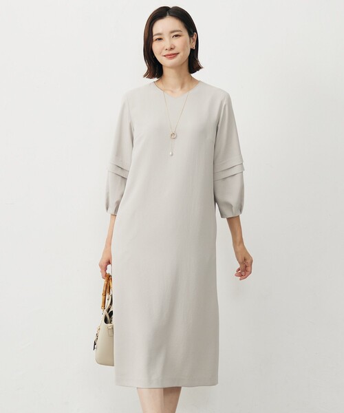 J.PRESS(ジェイプレス)の「【洗える・吸水速乾・接触冷感・セットアップ対応】Light ジョーゼット ワンピース(ワンピース・レディース・ネイビー系/ベージュ系/ブラック系・9/11)」の2枚目の写真