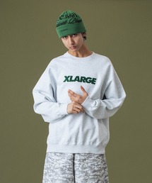 XLARGE(GNXg[W)STANDARD LOGO CREWNECK SWEATSHIRT(XEFbg)