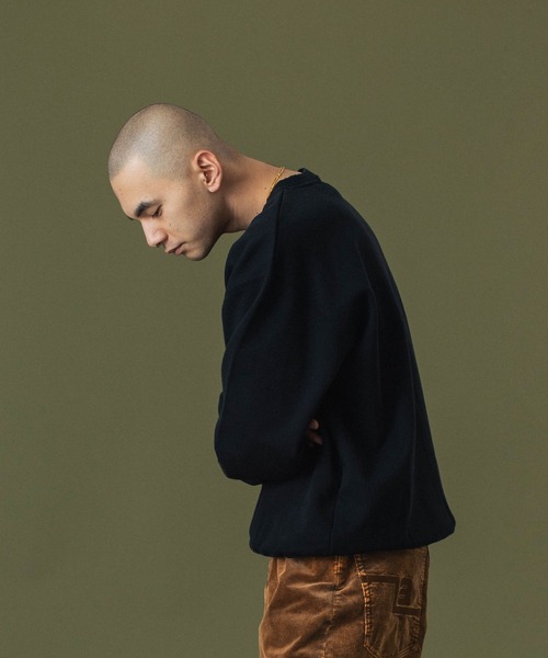 XLARGE（エクストララージ）の「【販売終了】STANDARD LOGO CREWNECK SWEATSHIRT（スウェット・メンズ・アッシュ/ベージュ/ブラック/オリーブ・S/M/L/XL/XXL）」の17枚目の写真