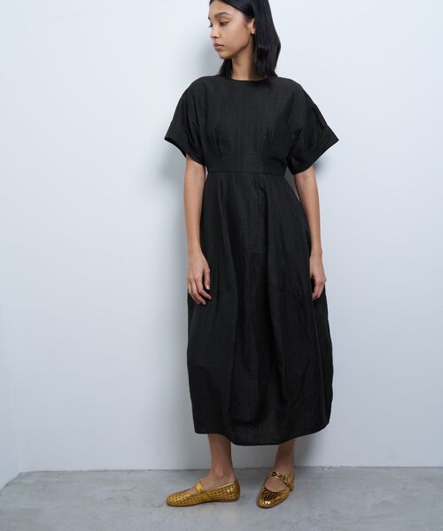 LANVIN en Bleu（ランバンオンブルー）の「リネンカールマイヤーワンピース（ワンピース・レディース・ブラック/グリーン/オレンジ・36/38）」の20枚目の写真