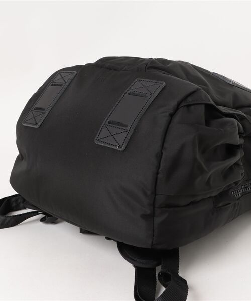 F/CE. (エフシーイー)の「F/CE./エフシーイー 420 re/cor TRAVEL BP 33L(バックパック/リュック・メンズ・ブラック/セージグリーン・FREE)」の3枚目の写真