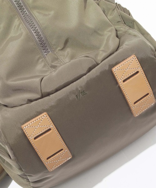 F/CE. (エフシーイー)の「F/CE./エフシーイー 420 re/cor TRAVEL BP 33L(バックパック/リュック・メンズ・ブラック/セージグリーン・FREE)」の21枚目の写真