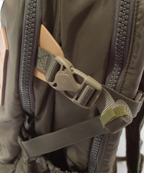 F/CE. (エフシーイー)の「F/CE./エフシーイー 420 re/cor TRAVEL BP 33L(バックパック/リュック・メンズ・ブラック/セージグリーン・FREE)」の19枚目の写真