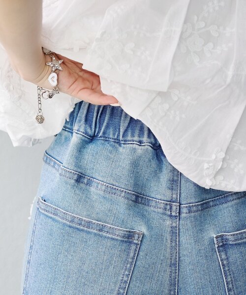 w closet（ダブルクローゼット）の「レース付きフレアデニムパンツ（デニムパンツ・レディース・ブルー/ネイビー・1/0）」の13枚目の写真