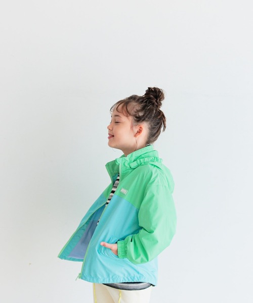 軽量・フード取り外し可]撥水防風マウンテンパーカー / ナイロン