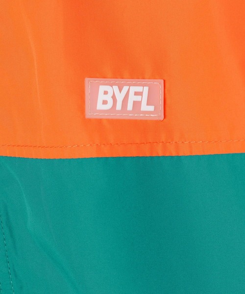 BAYFLOW（ベイフロー）の「[160cmまでサイズ展開！]撥水防風マウンテンパーカー/ ナイロンジャケット(KIDS)（マウンテンパーカー・キッズ・ブラック/オレンジ/ミント/ラベンダー/ブルー/その他1/その他2/ベージュ・120cm/110cm/150cm/140cm/130cm/160cm）」の19枚目の写真