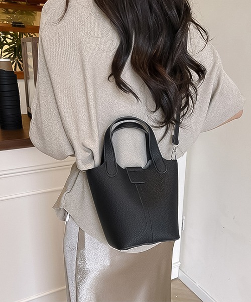 blackdia ocean（ブラックダイヤオーシャン）の「blackdia ocean ストラップ&ポーチ付 2WAYバケットバッグ（ハンドバッグ・レディース・ブラウン/ブラック/アイボリー/ブルーグレー/ピンク/イエロー・FREE）」の9枚目の写真