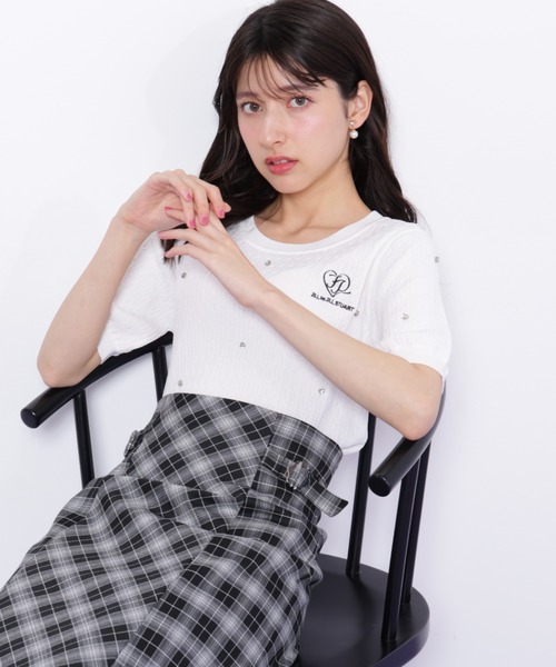 JILL by JILL STUART(ジルバイジルスチュアート)の「◇ミニケーブルハート刺繍ニット(ニット/セーター・レディース・ブラック/ブルー/ホワイト・FREE)」の5枚目の写真