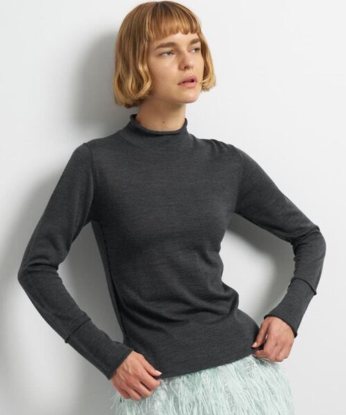 LANVIN en Bleu（ランバンオンブルー）の「アイレットハイネックニット（ニット/セーター・レディース・チャコールグレー/ブルー/ブルー系その他・38）」の2枚目の写真