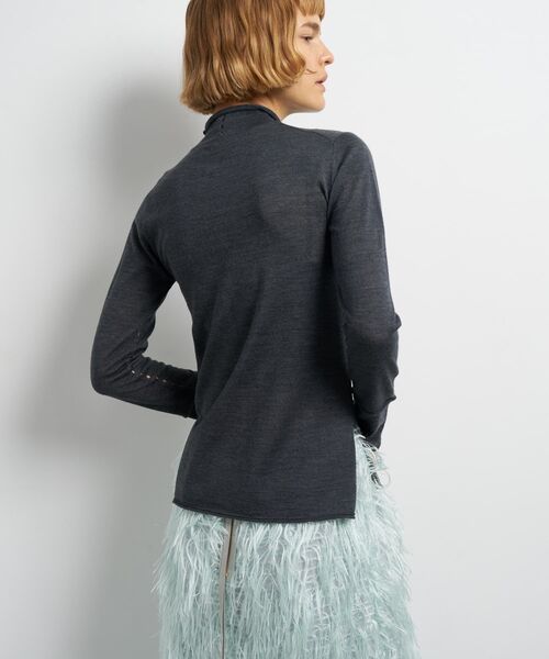 LANVIN en Bleu（ランバンオンブルー）の「アイレットハイネックニット（ニット/セーター・レディース・チャコールグレー/ブルー/ブルー系その他・38）」の17枚目の写真