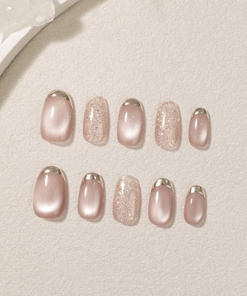 Anail（エーネイル）の「3D水光ネイルピンクグレージュマグネットゴールドミラーフレームオーバルネイルチップ⑦　夏ネイル（ネイルシール/ネイルチップ・レディース・ベージュ系その他/カーキ/ピンク/ナチュラル・LARGE/MEDIUM/SMALL）」の3枚目の写真