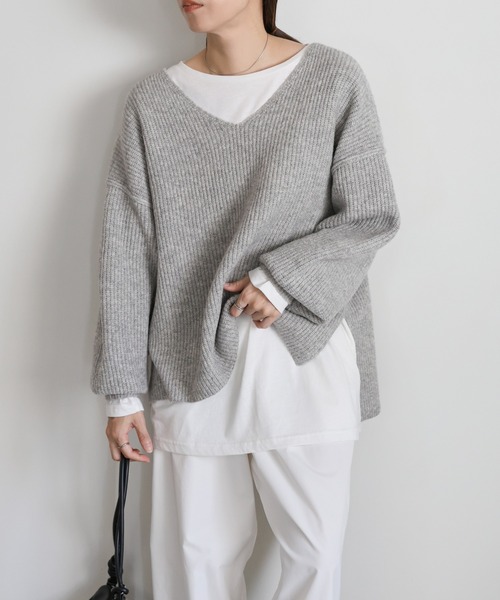 select MOCA（セレクトモカ）の「Vネックオーバーサイズニット（ニット