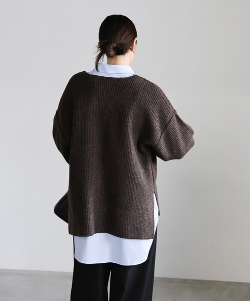 select MOCA（セレクトモカ）の「Vネックオーバーサイズニット（ニット