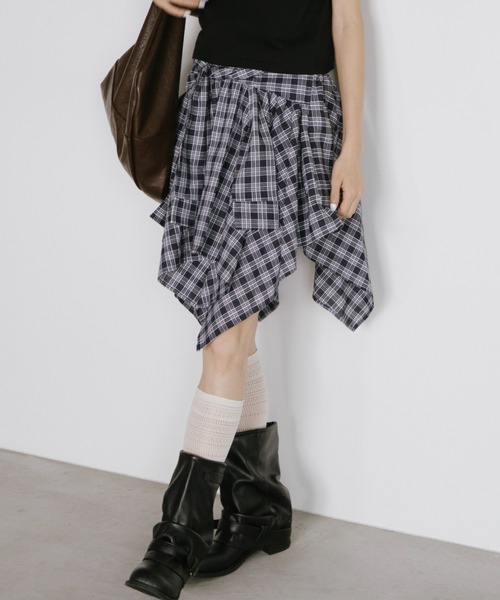 duei（デュイ）の「シャツレイヤードチェックミニスカート（スカート・レディース・ネイビー・FREE）」の3枚目の写真