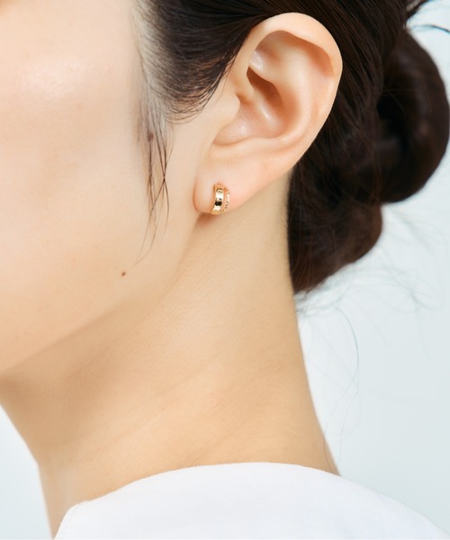 Jewel closet by L&Co.(ジュエルクローゼットバイエルアンドコー)の「K10 ピアス(ピアス(両耳用)・レディース・イエローゴールド・FREE)」の4枚目の写真