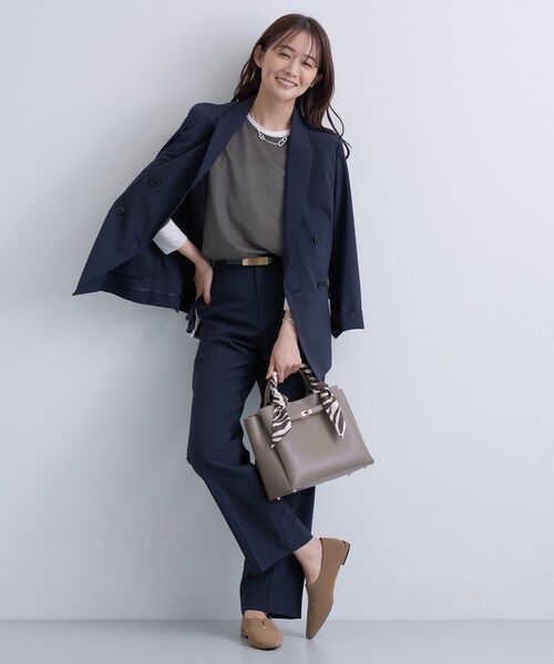 INDIVI(インディヴィ)の「ストレッチシアーロングTシャツ(Tシャツ/カットソー・レディース・ホワイト/ブラック/パープル/ダークグレー・34/15 /13/38/05)」の9枚目の写真