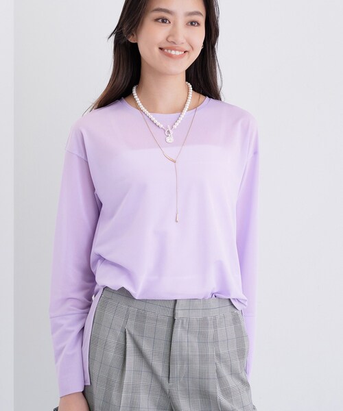 INDIVI(インディヴィ)の「ストレッチシアーロングTシャツ(Tシャツ/カットソー・レディース・ホワイト/ブラック/パープル/ダークグレー・34/15 /13/38/05)」の15枚目の写真