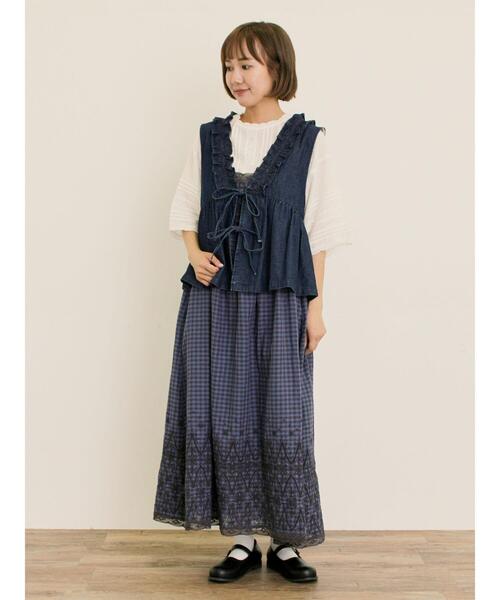 Samansa Mos2（サマンサ モスモス）の「刺繍デニムベスト（ベスト・レディース・ネイビー/ブラック/ブルー・F）」の13枚目の写真