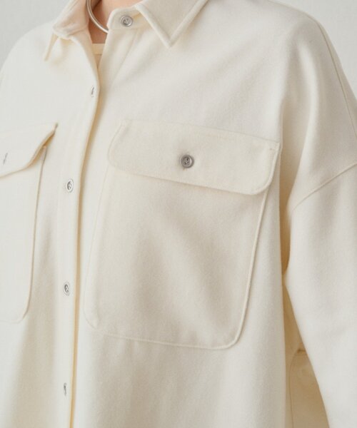 LOUNGEDRESS(ラウンジドレス)の「ウールオーバーシャツ(シャツ/ブラウス・レディース・オフホワイト/キャメル・FREE)」の7枚目の写真