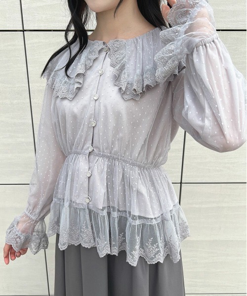an another angelus(アンアナザーアンジェラス)の「レース使いドットチュールブラウス(シャツ/ブラウス・レディース・ライトグレー/アイボリー・FREE)」の12枚目の写真