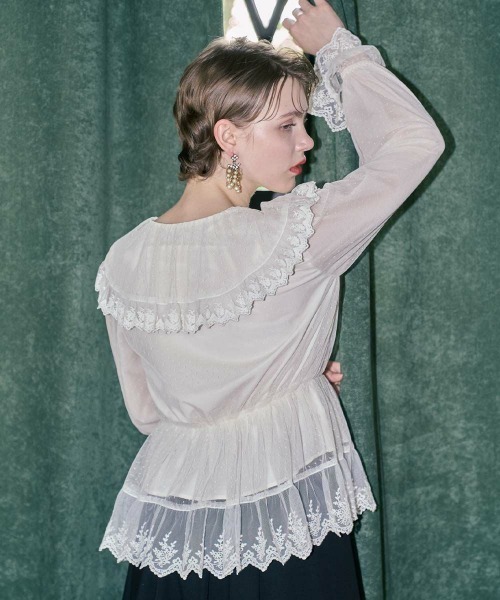 an another angelus(アンアナザーアンジェラス)の「レース使いドットチュールブラウス(シャツ/ブラウス・レディース・ライトグレー/アイボリー・FREE)」の18枚目の写真