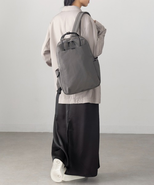 A by MAGASIN DE MODE(エーバイマガジンデモード)の「【A By MAGASIN DE MODE】e.e.p.ナローハンドルリュック SNBD(バックパック/リュック・レディース・ブラック/チャコールグレー・FREE)」の8枚目の写真