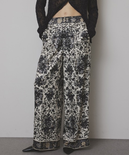 アメリ ヴィンテージ LANDSCAPE SCARF PANTS Ameri（アメリ）の「LANDSCAPE SCARF PANTS（その他パンツ