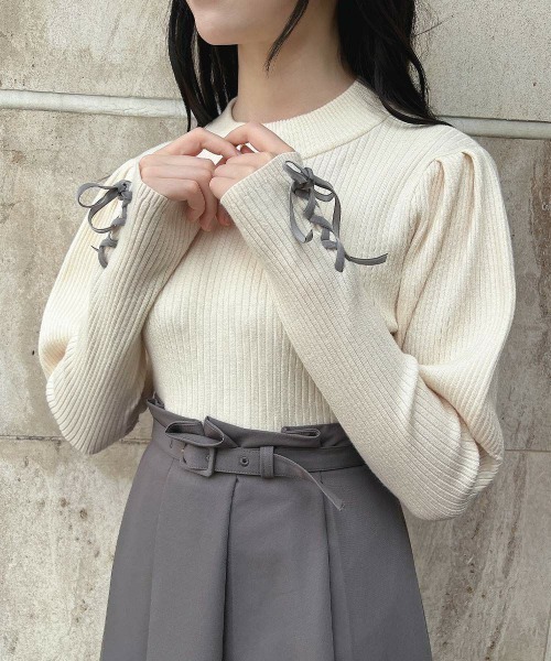 F i.n.t（フィント）の「袖口レースアップリブニットプルオーバー/fint フィント（ニット/セーター・レディース・ライトベージュ/ダークオレンジ/オフホワイト・FREE）」の5枚目の写真