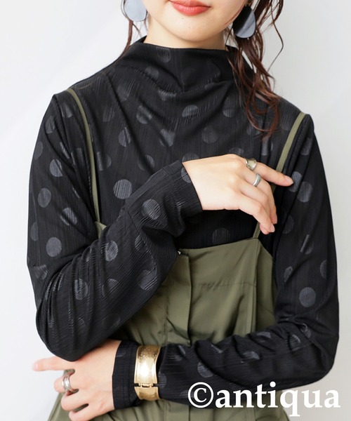 antiqua(アンティカ)の「ドット柄シアートップス(その他トップス・レディース・ホワイト/ブラック・ONESIZE)」の2枚目の写真