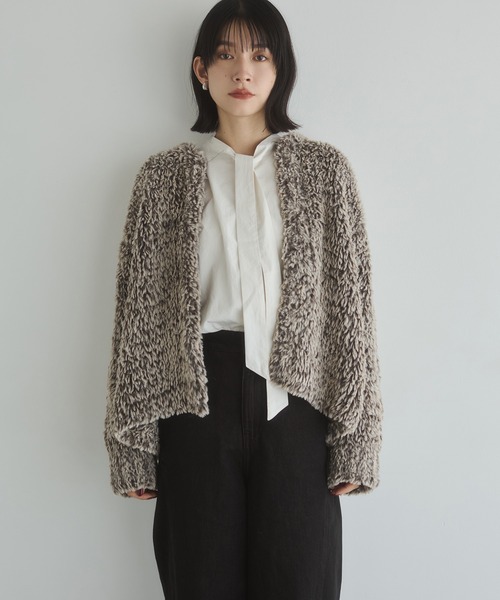 hunch(ハンチ)の「前後2WAY ボウタイブラウス(シャツ/ブラウス・レディース・オフホワイト/チャコール/ダークベージュ・FREE)」の11枚目の写真