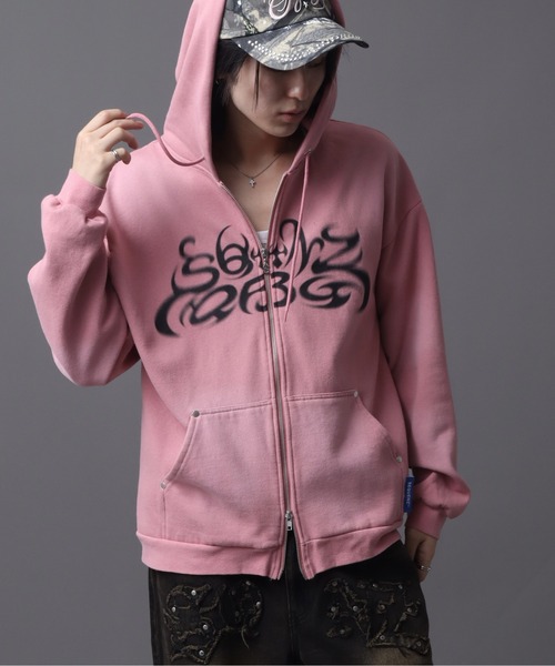 Art re A select（アトリエセレクト）の「【SEQUENZ（シークエンズ）】SQNZ NEW O.G LOGO FADE ZIP P/K（パーカー・メンズ・ブラウン/ピンク/グリーン系カモフラージュ/ブラック・S/L/M）」の3枚目の写真