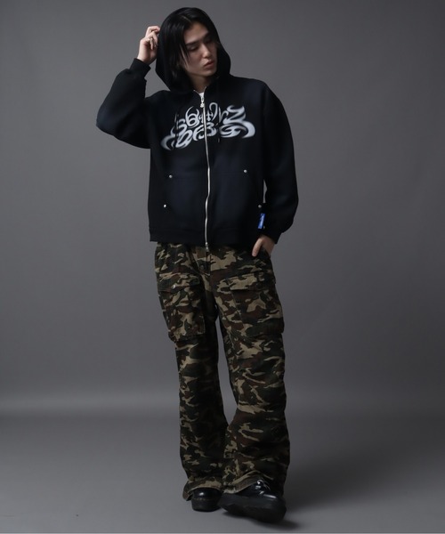 Art re A select（アトリエセレクト）の「【SEQUENZ（シークエンズ）】SQNZ NEW O.G LOGO FADE ZIP P/K（パーカー・メンズ・ブラウン/ピンク/グリーン系カモフラージュ/ブラック・S/L/M）」の7枚目の写真