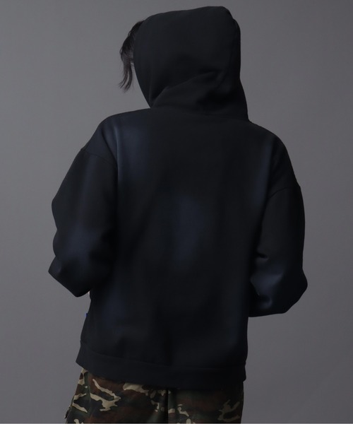 Art re A select（アトリエセレクト）の「【SEQUENZ（シークエンズ）】SQNZ NEW O.G LOGO FADE ZIP P/K（パーカー・メンズ・ブラウン/ピンク/グリーン系カモフラージュ/ブラック・S/L/M）」の6枚目の写真