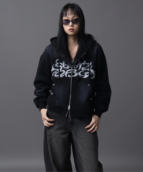 Art re A select（アトリエセレクト）の「【SEQUENZ（シークエンズ）】SQNZ NEW O.G LOGO FADE ZIP P/K（パーカー・メンズ・ブラウン/ピンク/グリーン系カモフラージュ/ブラック・S/L/M）」の9枚目の写真