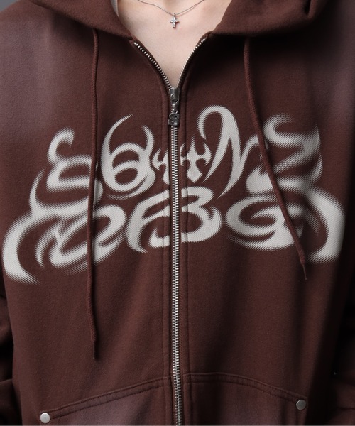 Art re A select（アトリエセレクト）の「【SEQUENZ（シークエンズ）】SQNZ NEW O.G LOGO FADE ZIP P/K（パーカー・メンズ・ブラウン/ピンク/グリーン系カモフラージュ/ブラック・S/L/M）」の19枚目の写真