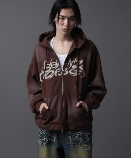 Art re A select（アトリエセレクト）の「【SEQUENZ（シークエンズ）】SQNZ NEW O.G LOGO FADE ZIP P/K（パーカー・メンズ・ブラウン/ピンク/グリーン系カモフラージュ/ブラック・S/L/M）」の14枚目の写真