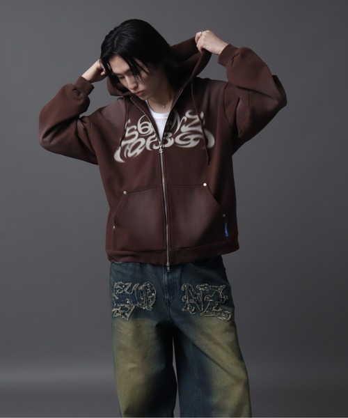 Art re A select（アトリエセレクト）の「【SEQUENZ（シークエンズ）】SQNZ NEW O.G LOGO FADE ZIP P/K（パーカー・メンズ・ブラウン/ピンク/グリーン系カモフラージュ/ブラック・S/L/M）」の16枚目の写真