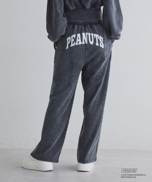 one after another NICE CLAUP(ワンアフターアナザーナイスクラップ)の「【PEANUTSコラボ】セットアップ対応/スヌーピー刺繍入りスウェットパンツ(スウェットパンツ・レディース・ブラック/カーキ/オートミール・FREE)」の1枚目の写真